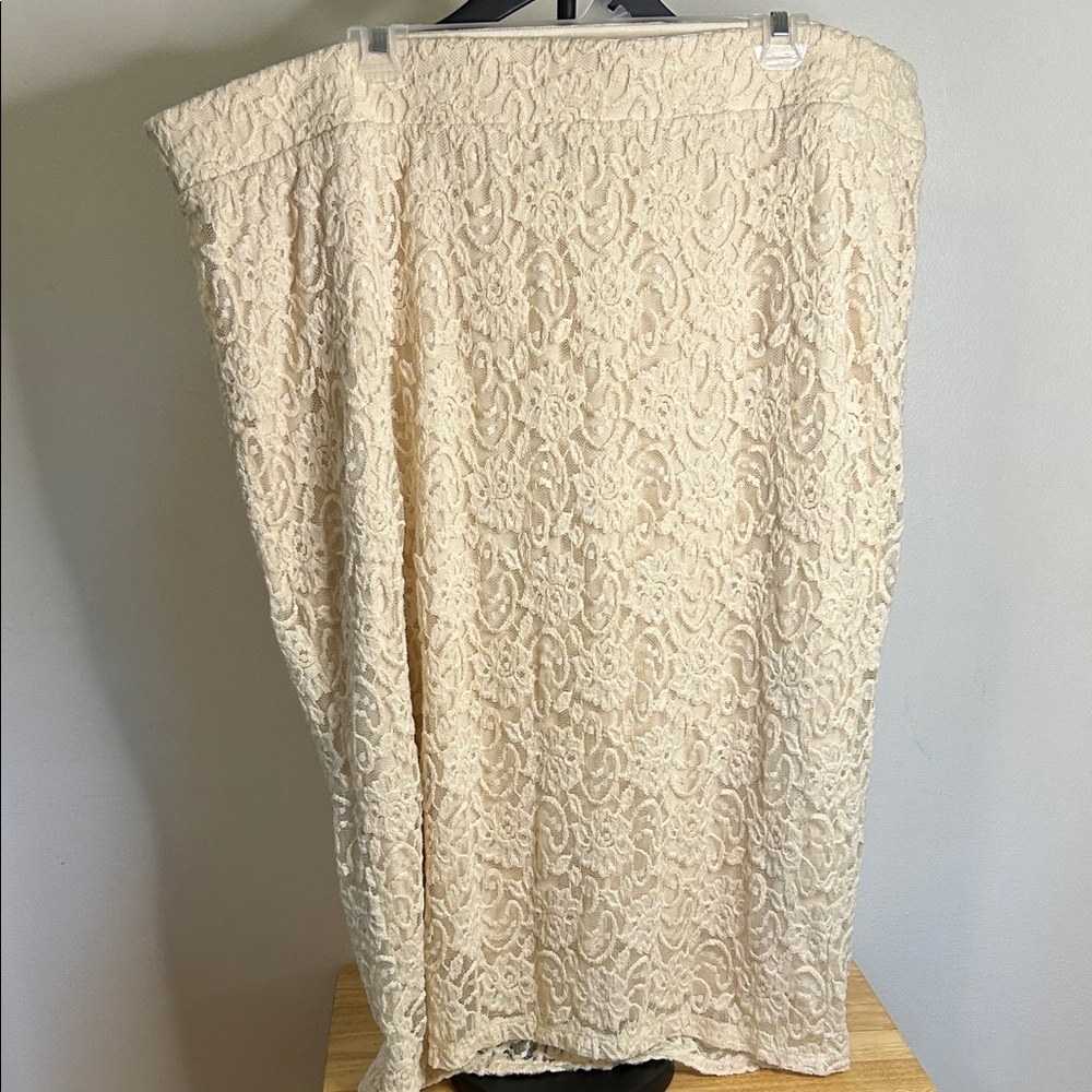 Torrid Cream Lace Skirt